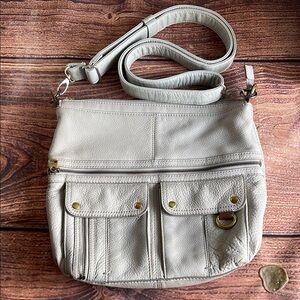 Elegant Gray Leather Crossbody Bag